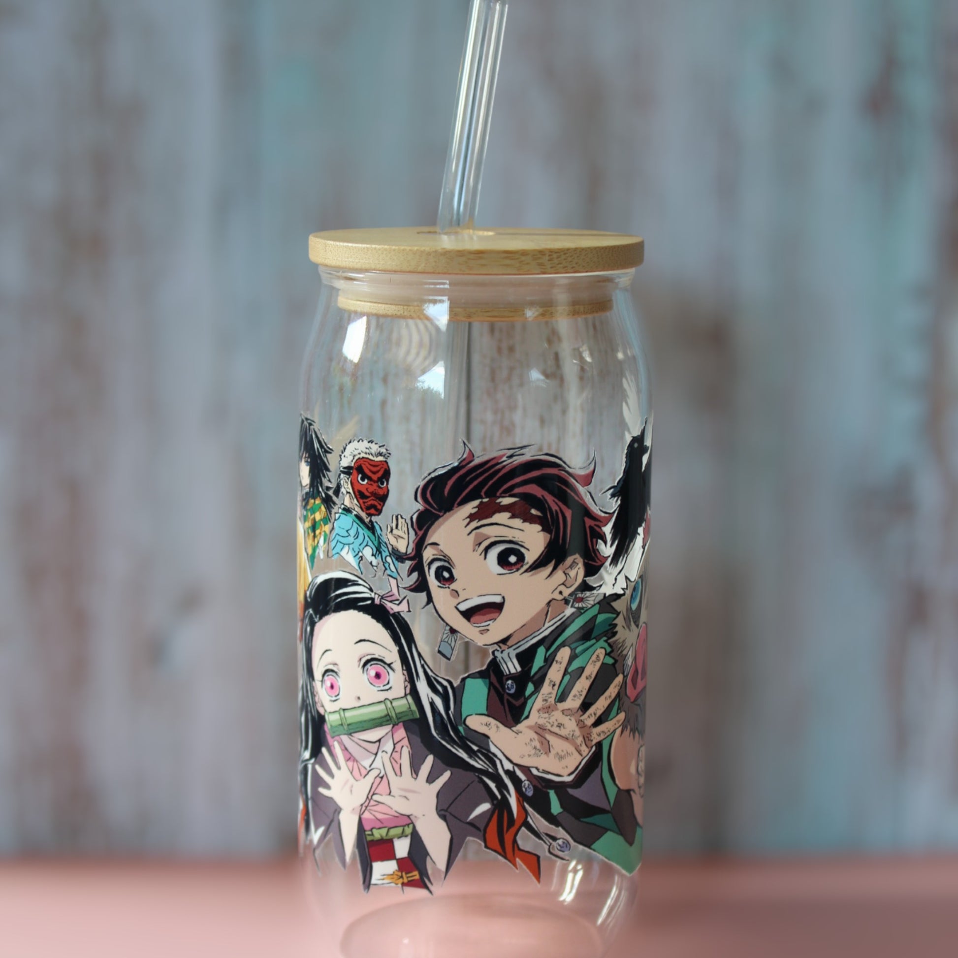 Trinkglas mit Bambus Deckel und Glasstrohhalm | Anime Trinkglas |  Demon Slayer Trinkglas | Trinkbecher | Nezuko| Tanjiro | 560ml | 18 uz.