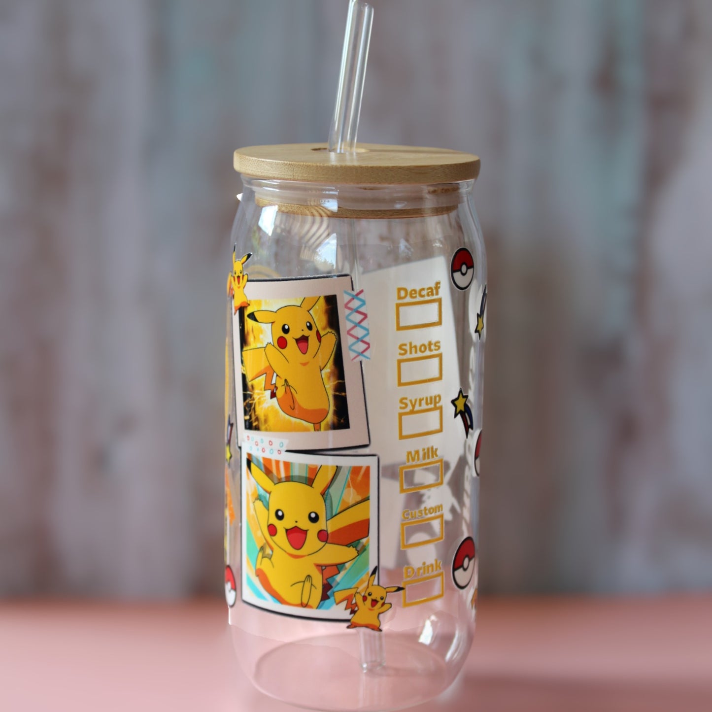 Trinkglas mit Bambus Deckel und Glasstrohhalm | Anime Trinkglas | Pokémon Trinkglas | Pikachu | Bisasam| Glumanda| Pokémon | 560ml | 18 uz.