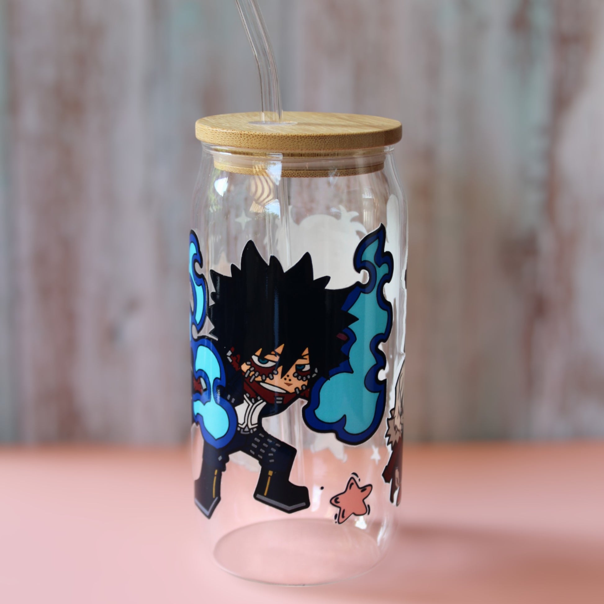 Trinkglas mit Bambus Deckel und Glasstrohhalm | Anime Trinkglas | My Hero Academia Trinkglas | Dabi | Midoriya |Trinkbecher| 560ml| 18 uz.