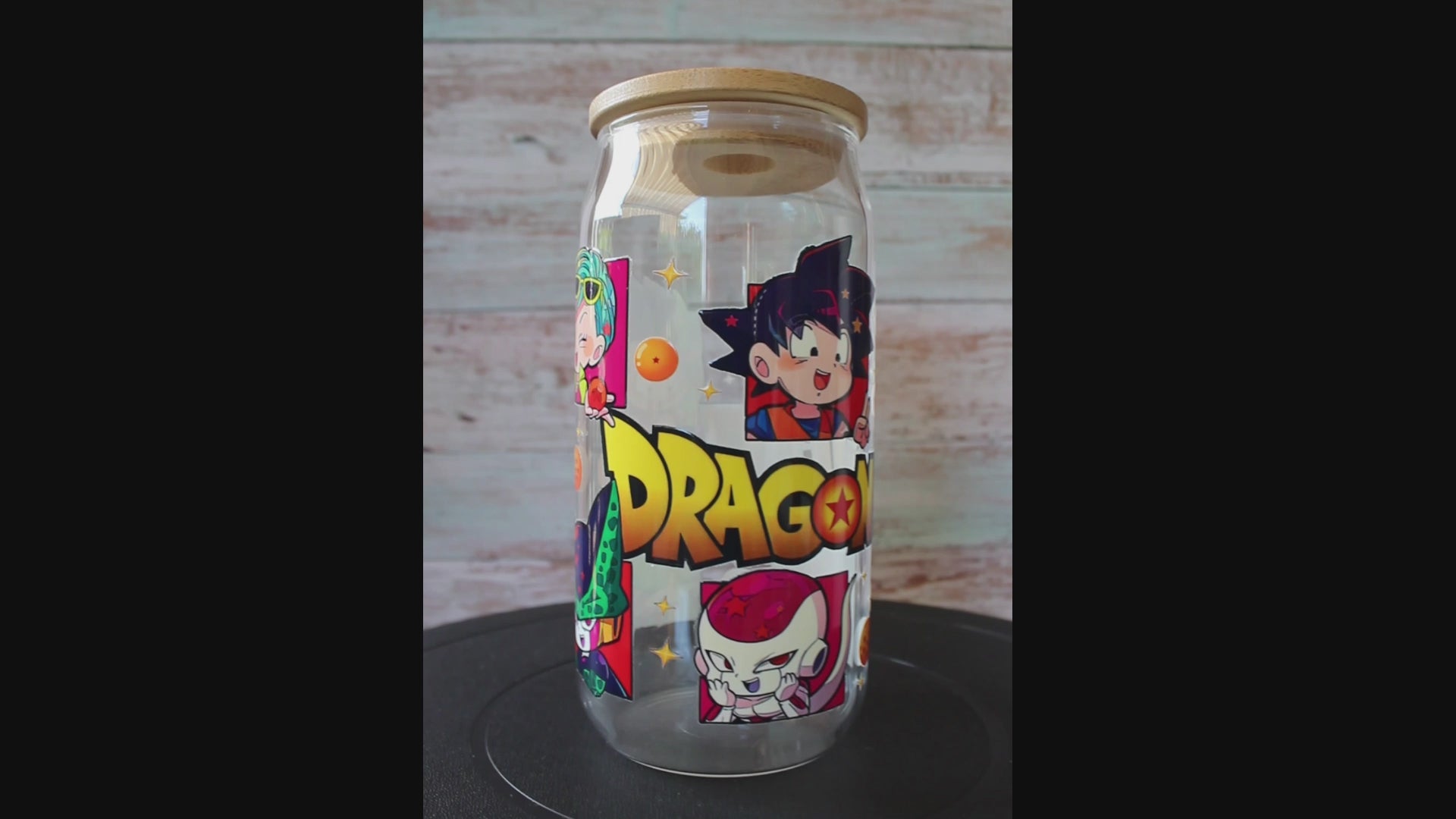 Trinkglas mit Bambus Deckel und Glasstrohhalm | Anime Trinkglas | Dragon Ball Trinkglas | Dragon Ball Z | Son Goku | Becher | 560ml | 18 uz.