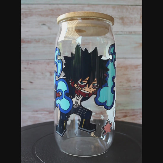 Trinkglas mit Bambus Deckel und Glasstrohhalm | Anime Trinkglas | My Hero Academia Trinkglas | Dabi | Midoriya |Trinkbecher| 560ml| 18 uz.