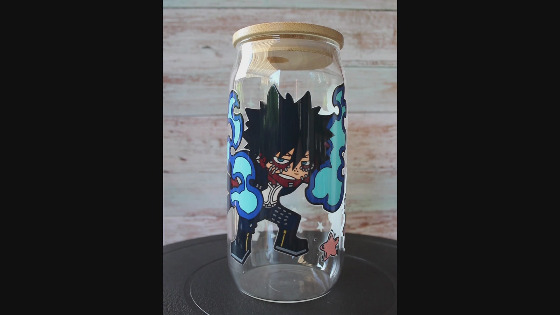 Trinkglas mit Bambus Deckel und Glasstrohhalm | Anime Trinkglas | My Hero Academia Trinkglas | Dabi | Midoriya |Trinkbecher| 560ml| 18 uz.