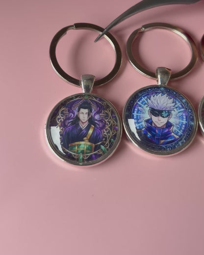Jujutsu Kaisen Anime-Schlüsselanhänger mit rundem Motiv und silbernem Metallanhänger