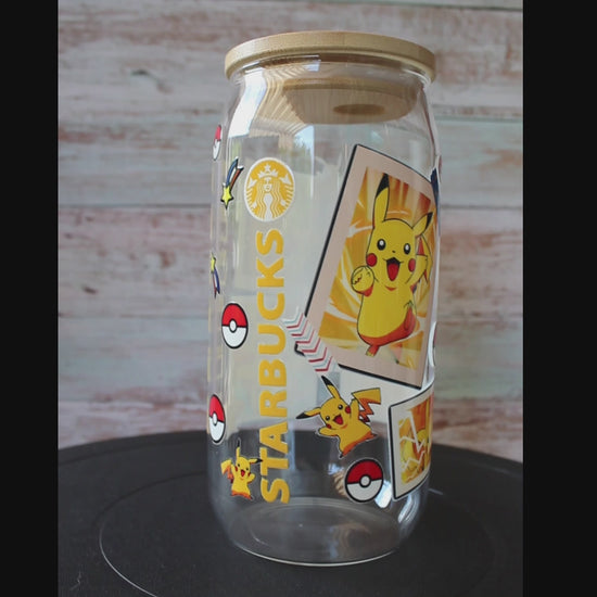 Trinkglas mit Bambus Deckel und Glasstrohhalm | Anime Trinkglas | Pokémon Trinkglas | Pikachu | Bisasam| Glumanda| Pokémon | 560ml | 18 uz.